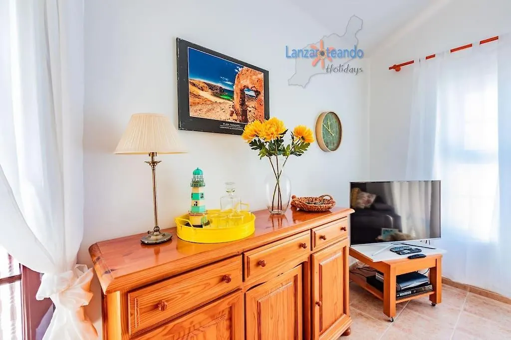 Casita El Faro En Playa Bastian Aircon In The Bedrooms Vv Costa Teguise